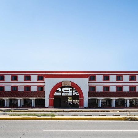 Oyo Hotel Real Del Sur, Estadio Chihuahua Exteriör bild