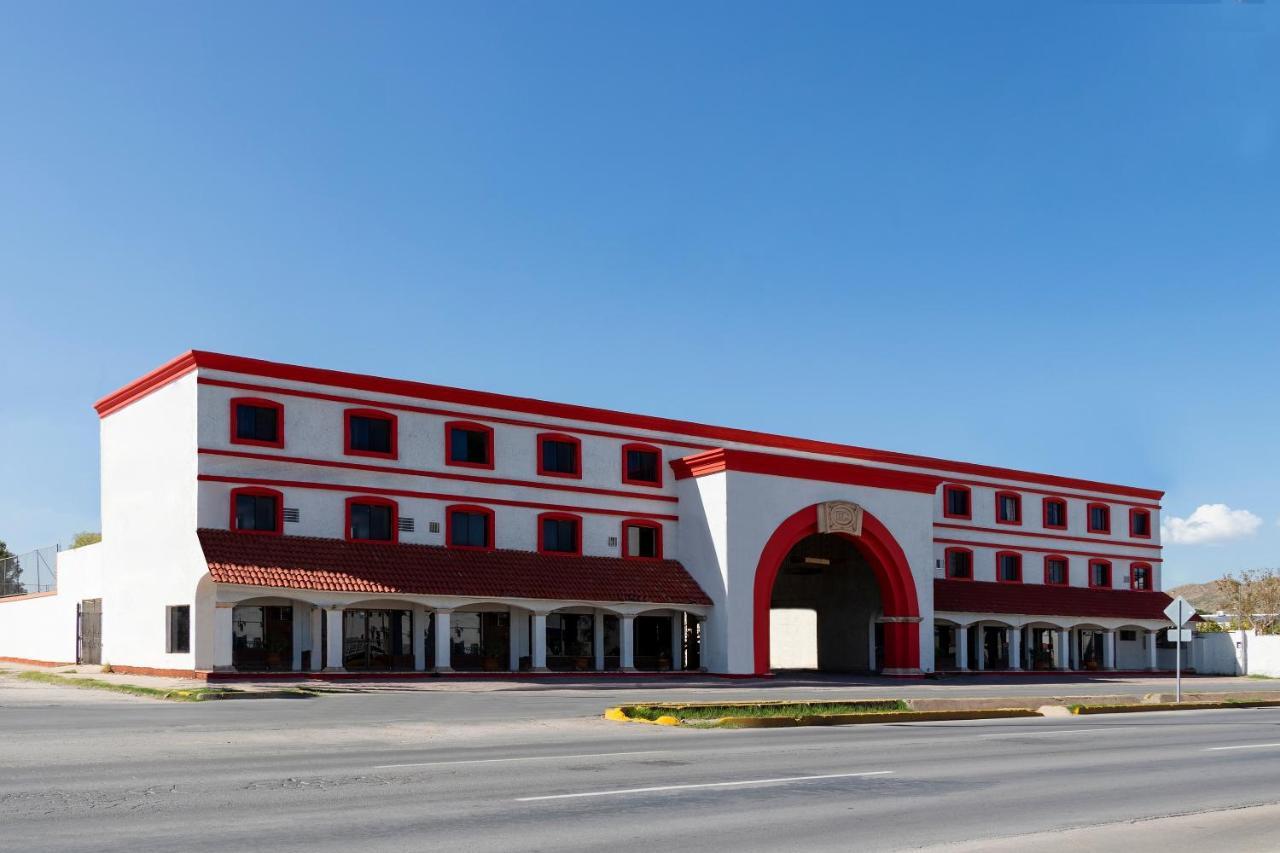 Oyo Hotel Real Del Sur, Estadio Chihuahua Exteriör bild